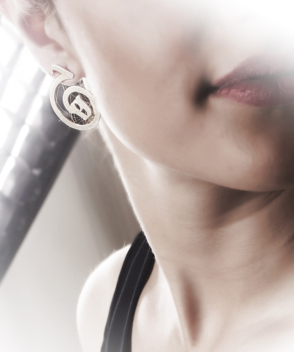 Sterling Silver Hich Minimal Stud Earrings- Rumi Earrings